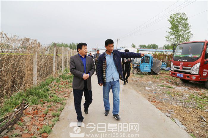 做中药产业文章 培育种养大户规模化经营