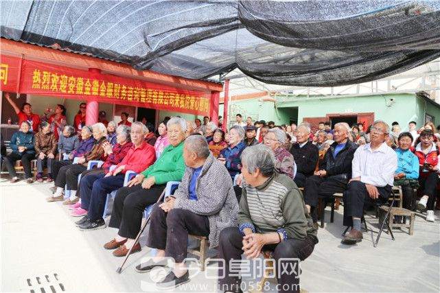 爱心红马甲 慰问再出发 爱心红马甲 慰问再出发