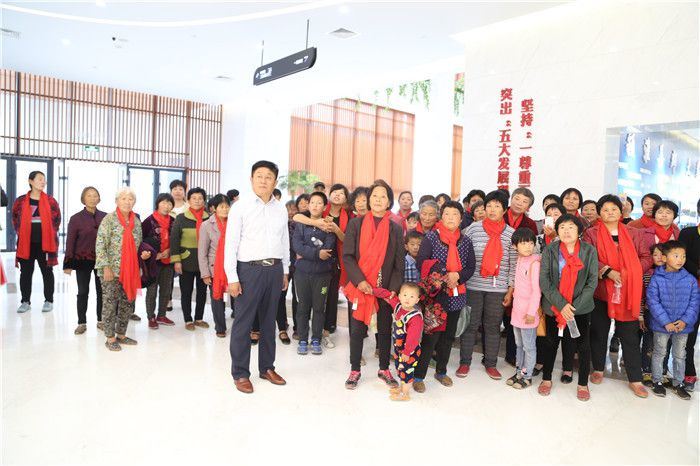 颍州区举办慰问贫困母亲公益活动
