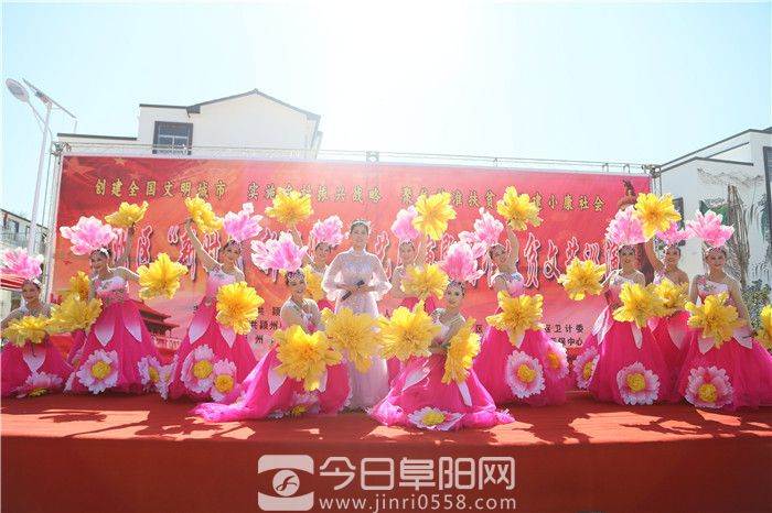 阜阳市首家光彩·爱心超市及农村电子商务O2O实体便民服务中心开业