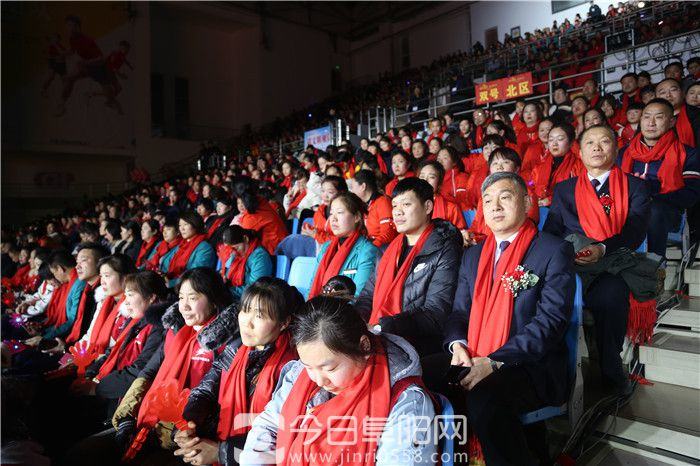 阜阳商厦成功举办开业30周年大型表彰庆典晚会