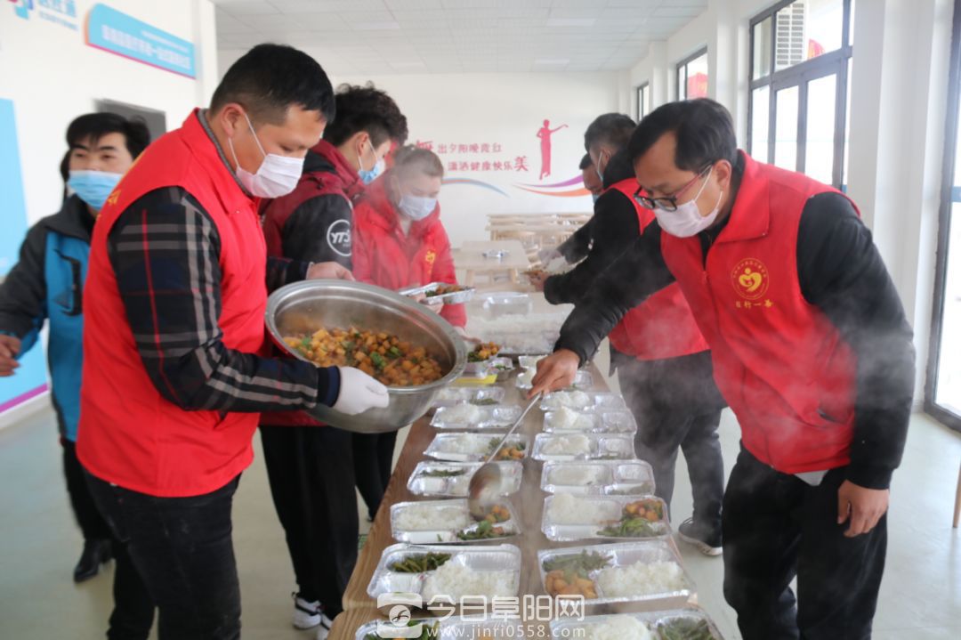 张辉:用实际行动践行“雷锋精神” 张辉:用实际行动践行“雷锋精神”