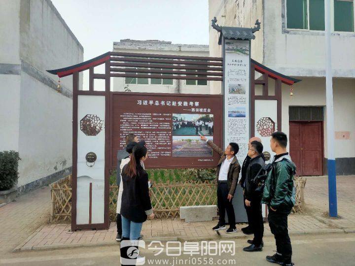 记者节，他依然在路上……