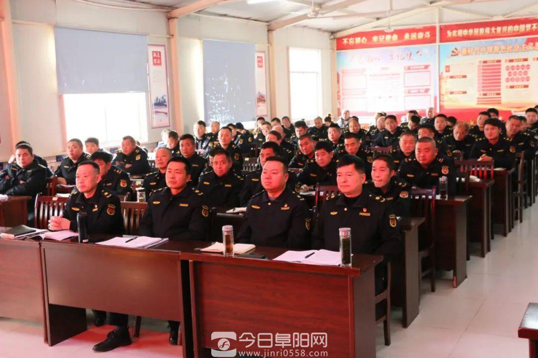 太和县委讲师组到城管局宣讲党的十九届五中全会精神