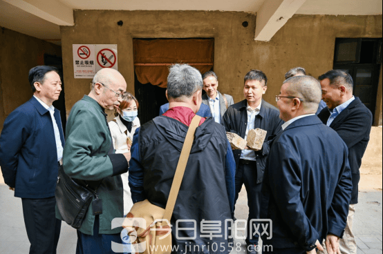 国家级大咖齐聚焦陂 鉴评两款封藏酒品