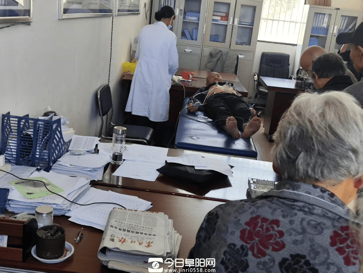 太和县三堂镇康庄村开展“爱卫新篇章 健康新生活”主题活动 太和县三堂镇康庄村开展“爱卫新篇章 健康新生活”主题活动