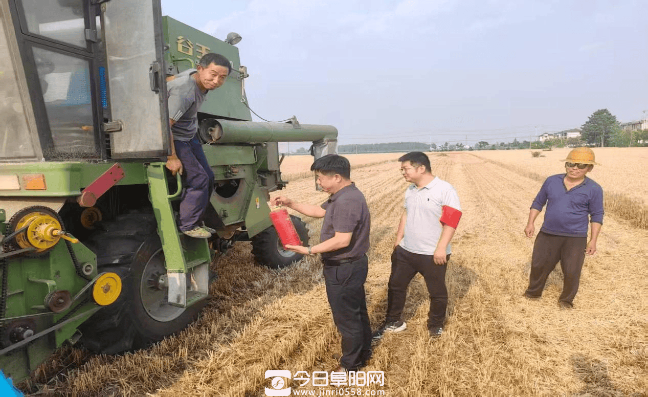 太和县阮桥镇全力做好夏季秸秆禁烧工作 太和县阮桥镇全力做好夏季秸秆禁烧工作